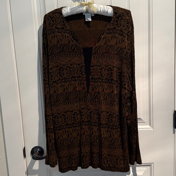 Coldwater Creek Gold and Black Patterned Tunic top . Travelware collection. - Picture 1 of 3